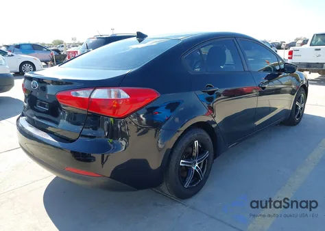 2015 Kia Forte Lx z USA, uszkodzony, nr VIN KNAFK4A67F5415775
